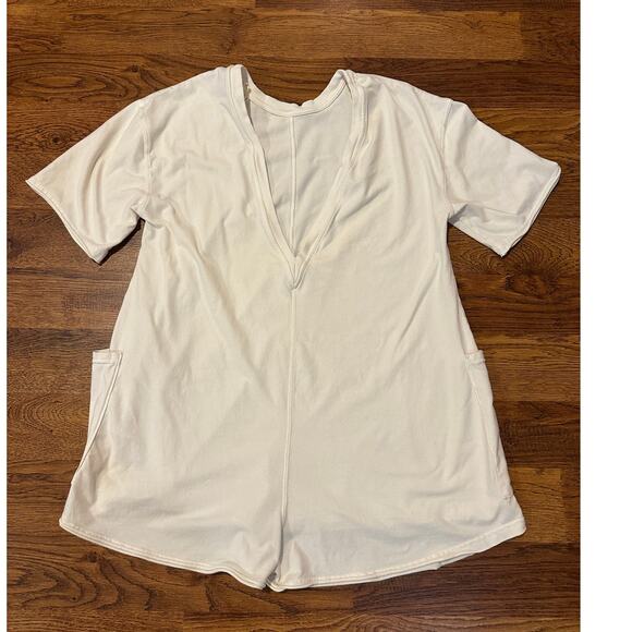 Free People Movement Women's Hot Shot Tee Romper – Cream – Size XS - Picture 2 of 7